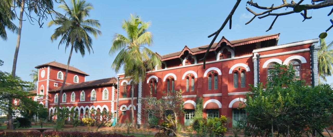 Sawantwadi Palace Boutique Art Hotel Buitenkant foto
