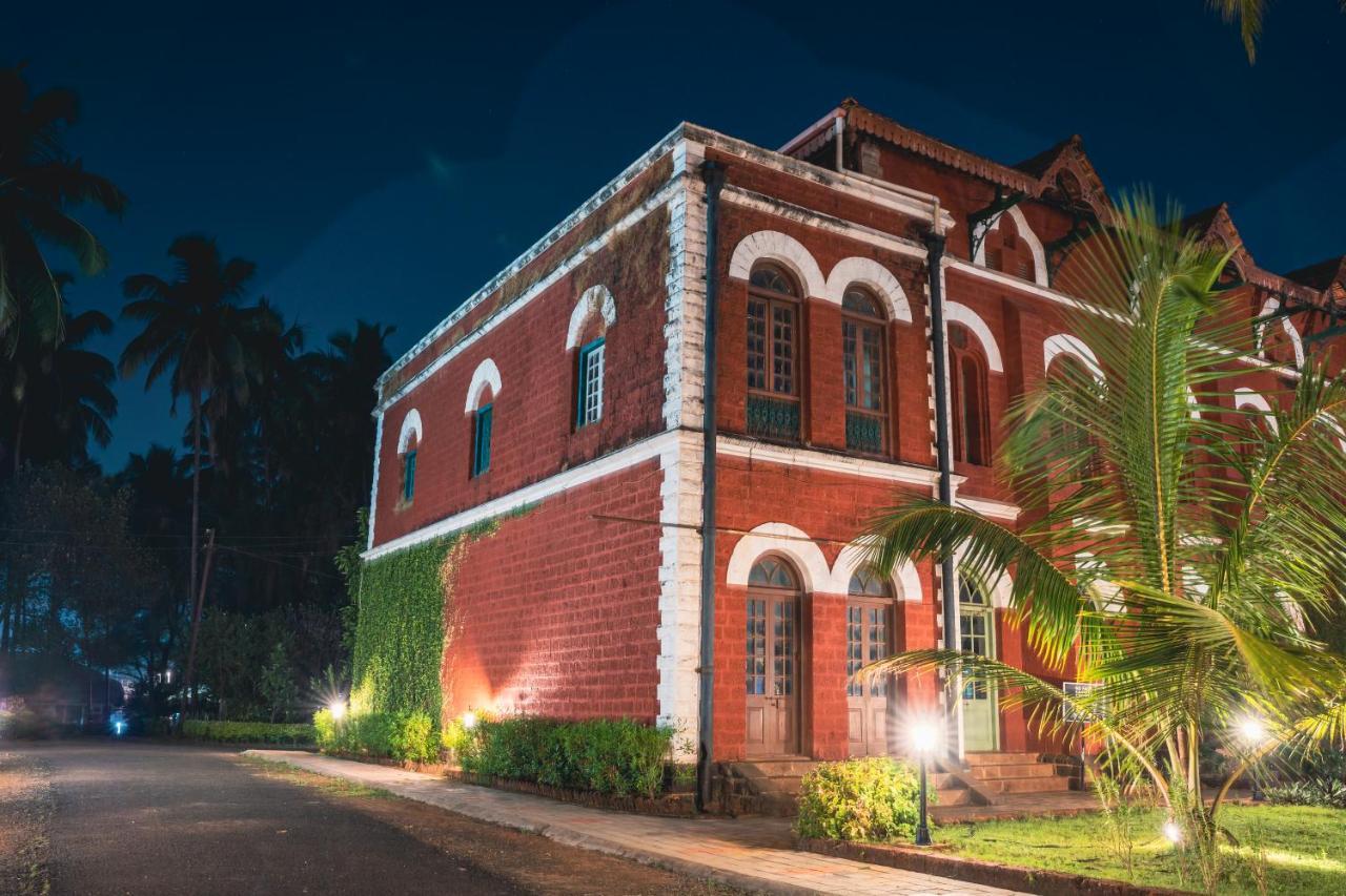 Sawantwadi Palace Boutique Art Hotel Buitenkant foto