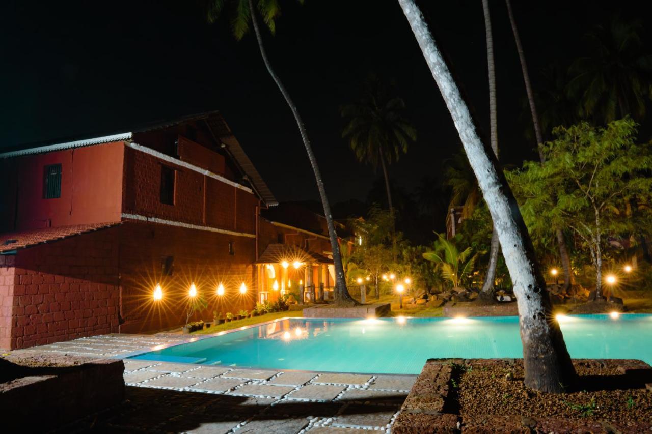 Sawantwadi Palace Boutique Art Hotel Buitenkant foto