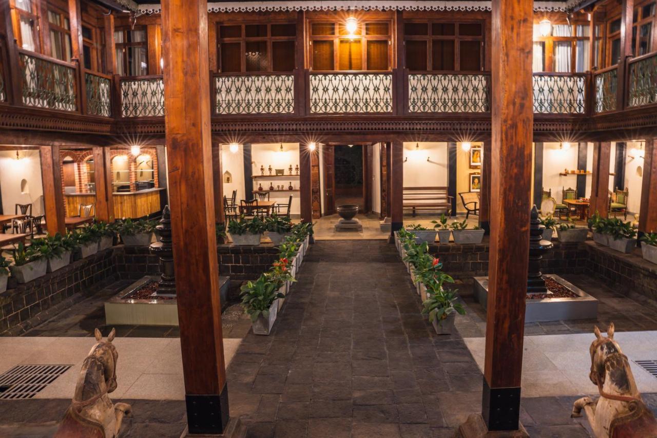 Sawantwadi Palace Boutique Art Hotel Buitenkant foto