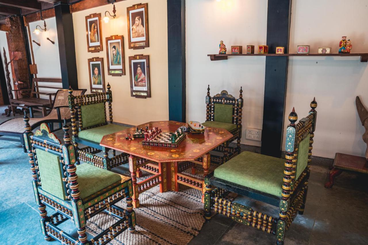 Sawantwadi Palace Boutique Art Hotel Buitenkant foto