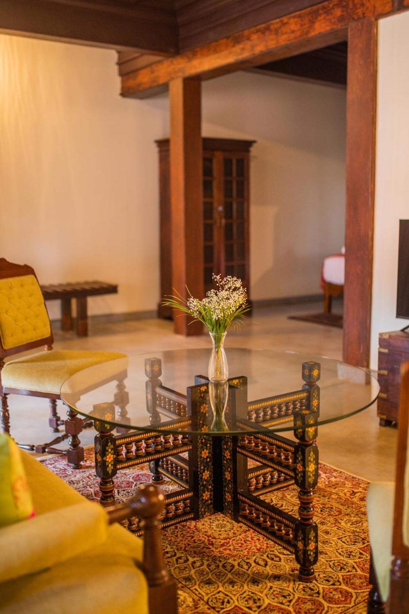 Sawantwadi Palace Boutique Art Hotel Buitenkant foto